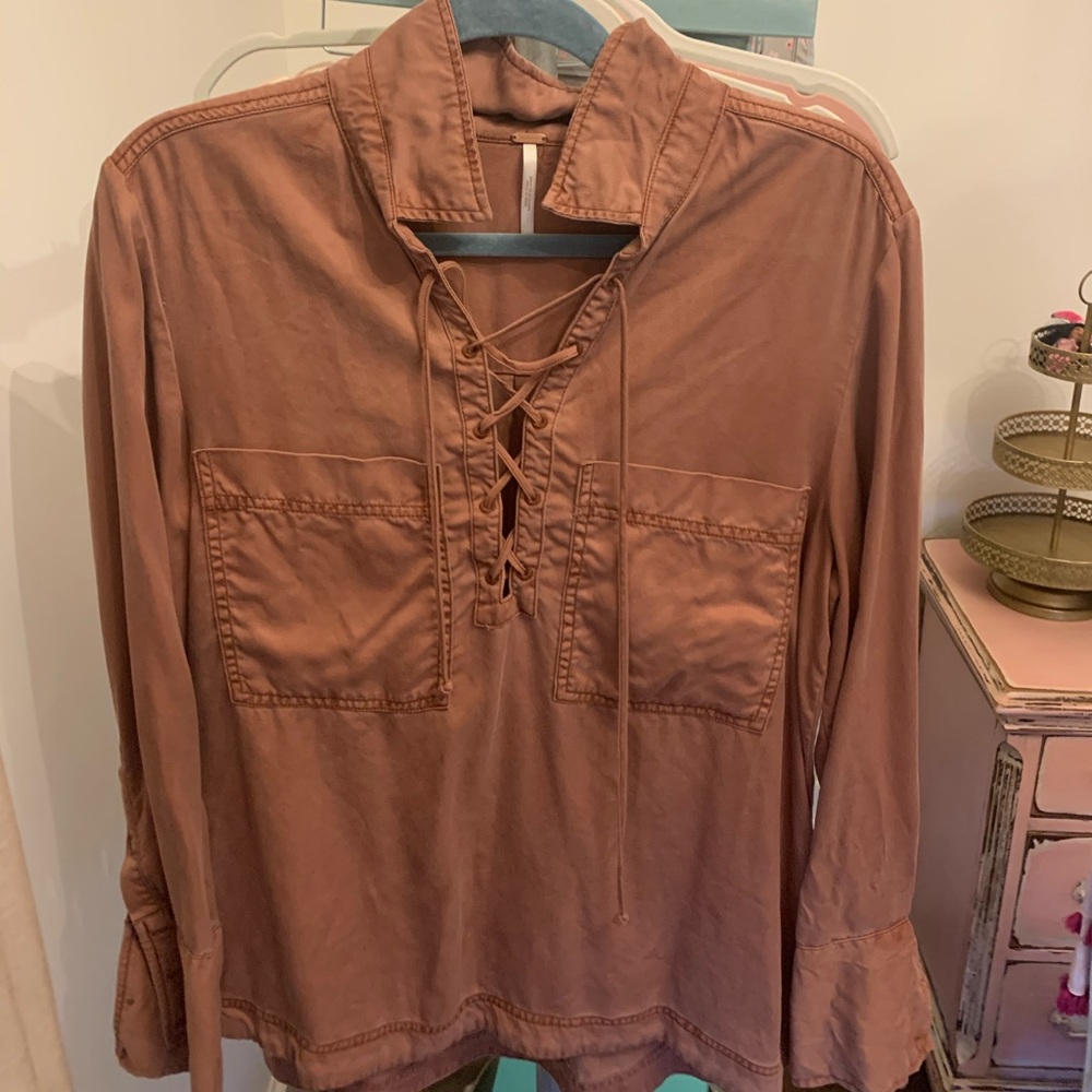 Free people , tied, blouse!!
